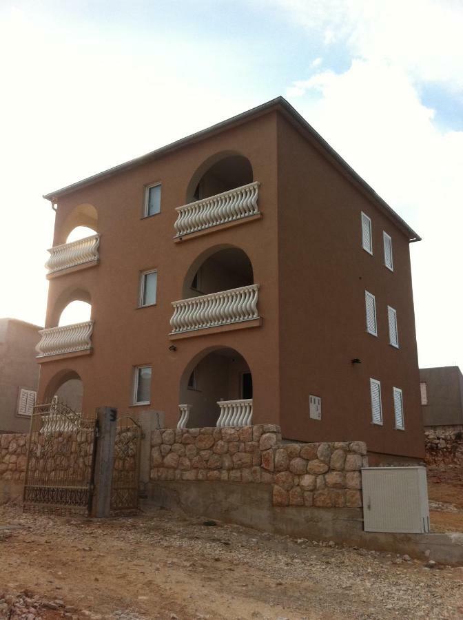 Apartments Mara Novi Vinodolski Exterior foto